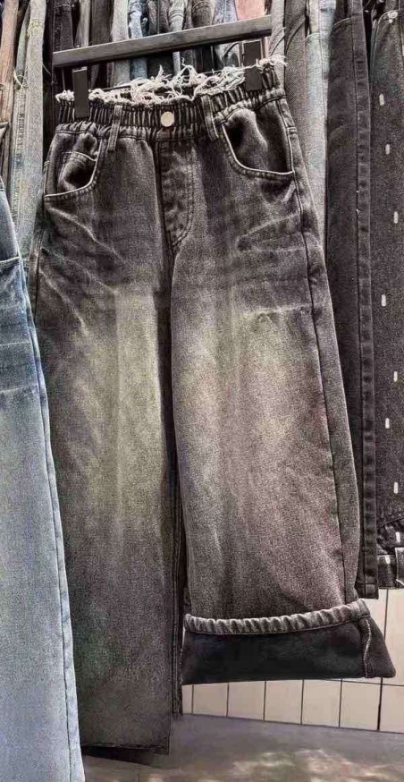 Утеплені дитячі джинси на флісі для дівчат A`M К157, колір сірий