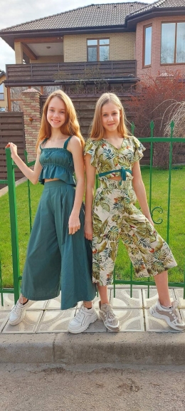 Летний костюм-двойка для девочки Teen Mood, цвет папоротник