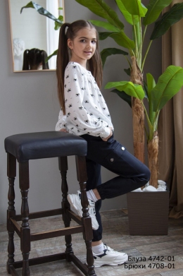 Шкільні брюки-джогери трикотажні для дівчат Mevis 4708, колір чорний